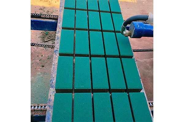 Iron Oxide Green Pigment For Colored Bricks And Rubber/Iron Oxide Green Pigment For Floor Paint And Asphalt